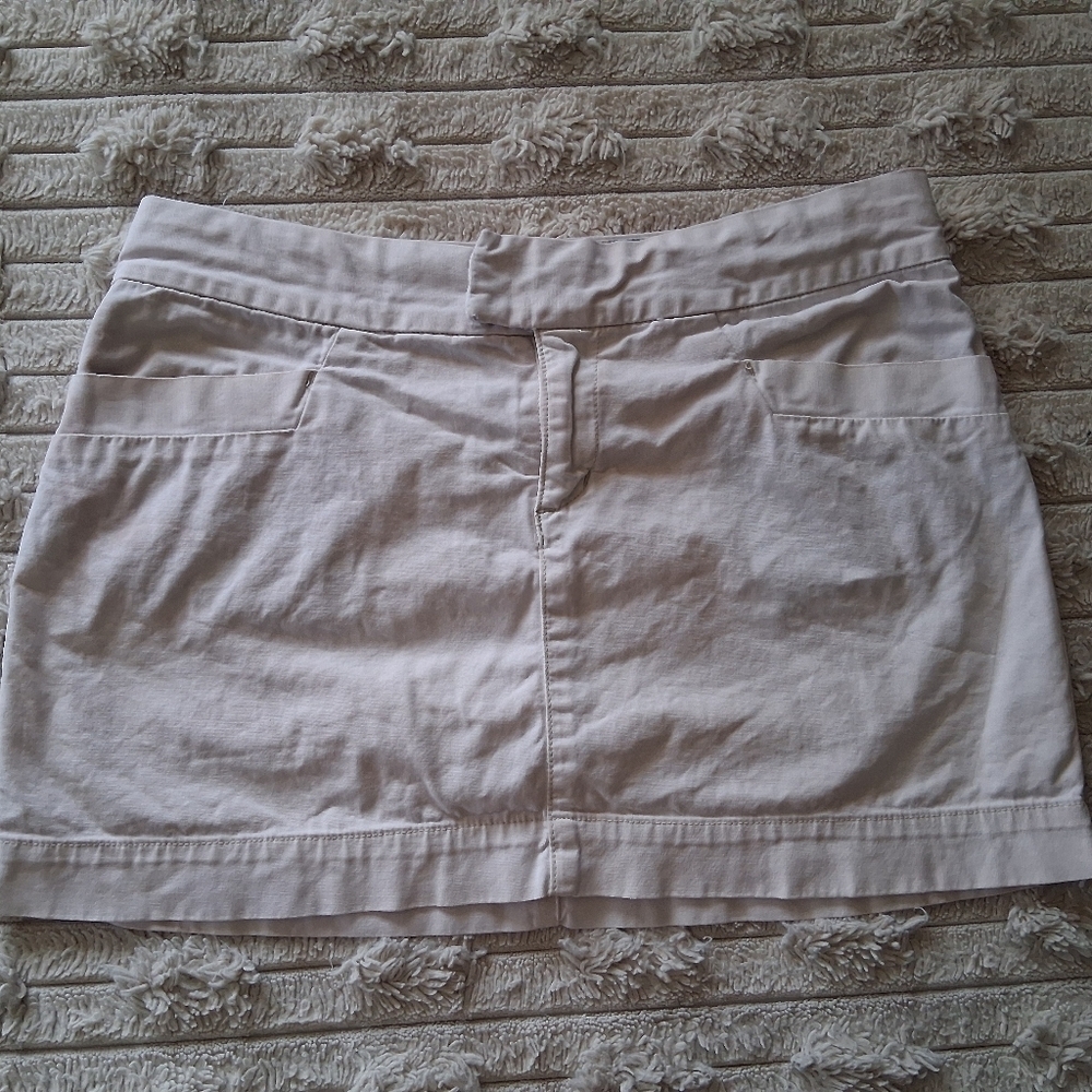 American Eagle Outfitters White and Pink Skirt
